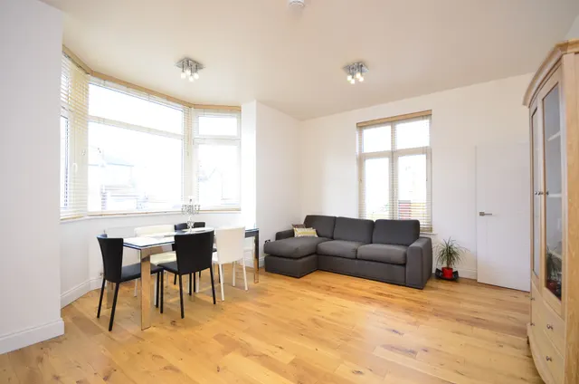 Photo 3 — 12 Limes Avenue, London