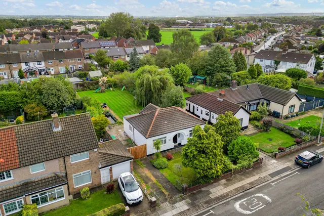 The Avenue, Halewood, Liverpool, Liverpool, L26 1UU, photo 1