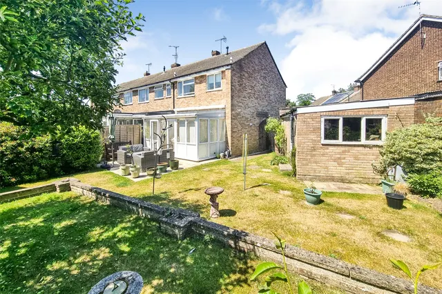 Burrwood Gardens, Ash Vale, Guildford, Surrey, GU12 5HN, photo 1