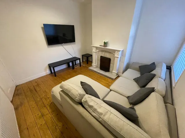 Princes Road, Altrincham, WA14, photo 3