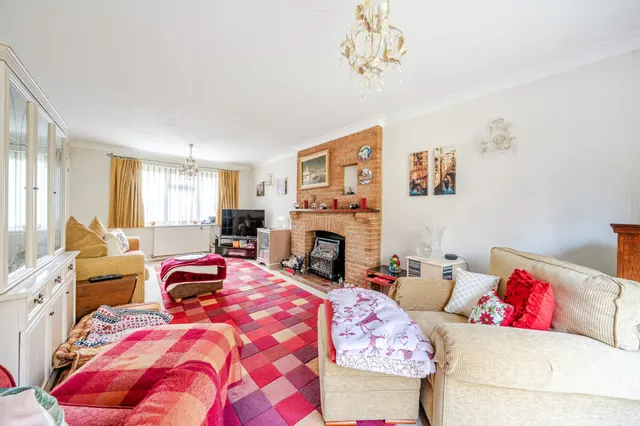 Burrows Close, Penn, HP10, photo 2