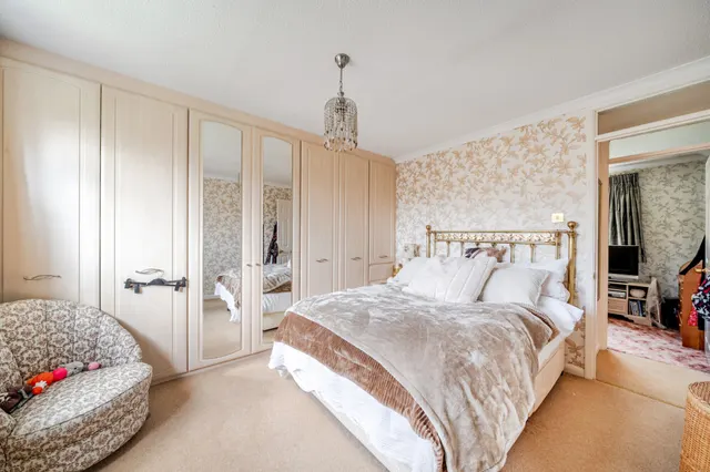 Burrows Close, Penn, HP10, photo 3