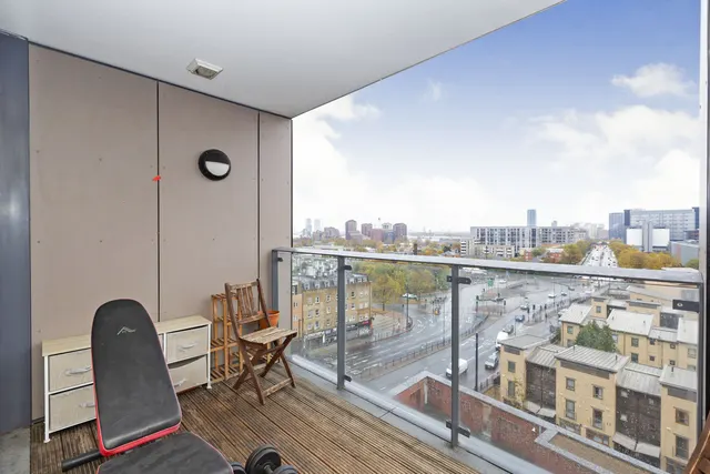 Pomfret Place, London, E14, photo 2