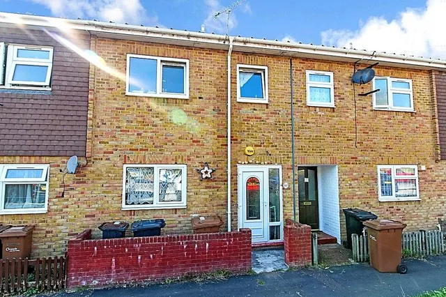 Launcelot Close, Andover, SP10, photo 1