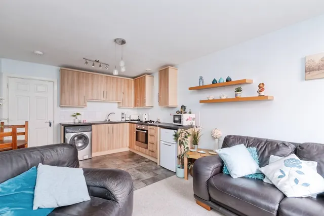 Photo 3 — Candleford Court, Buckingham