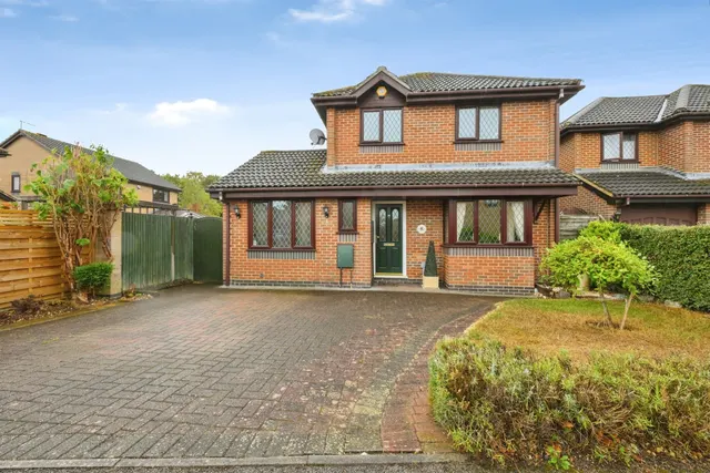 Chelveston, Welwyn Garden City, AL7, photo 2