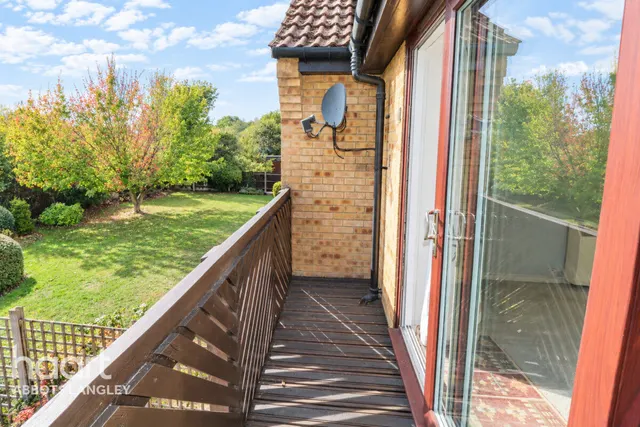 De Havilland Way, Abbots Langley, WD5, photo 2