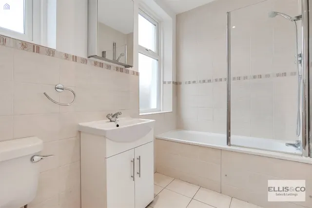 Chichele Road, London, NW2, photo 3