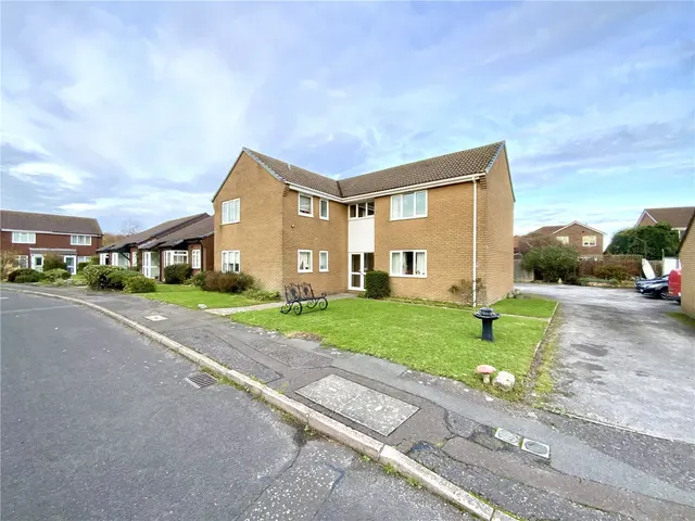 Blenheim Drive, Christchurch, Dorset, BH23, photo 1