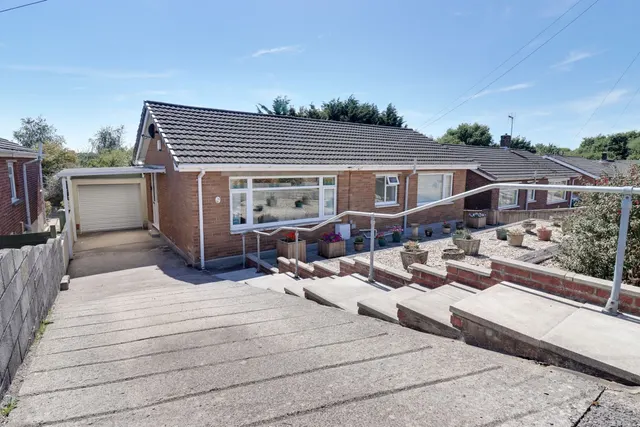 South View, Kenfig Hill, CF33, photo 2