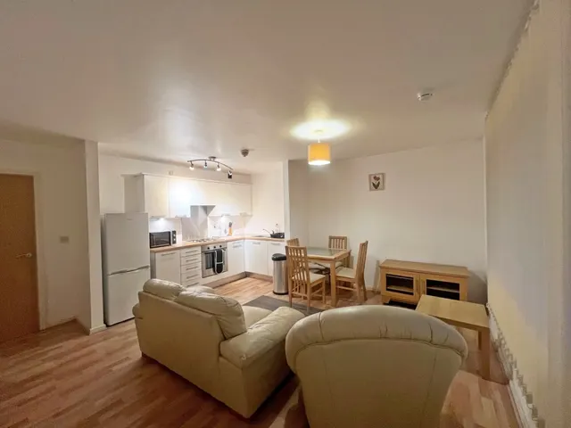 Dutton Court, Warrington, WA1, photo 2