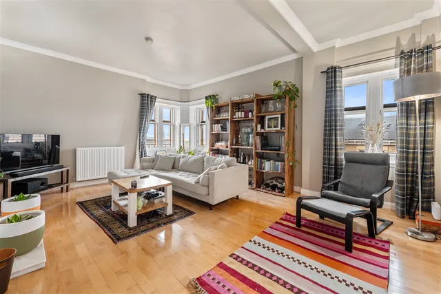 Photo 3 — Flat 5 Kelvinside House 2 Beaconsfield Road, Kelvinside, G12 0PW