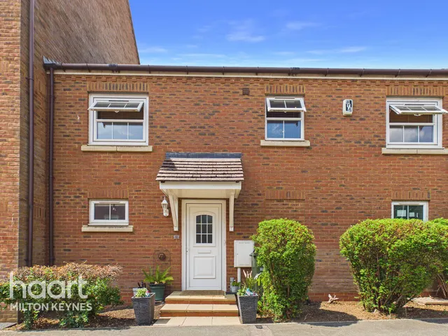 Colossus Way, Bletchley, MK3, photo 1
