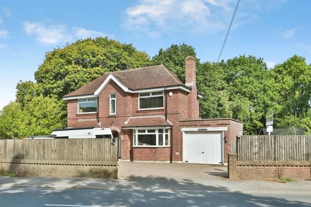 Verwood Road, Ashley, BH24, photo 1