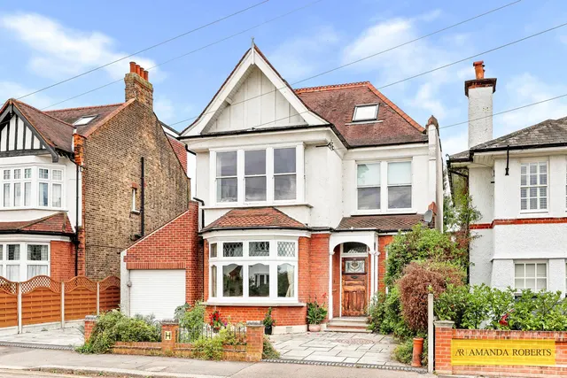Photo 2 — Gordon Road, London