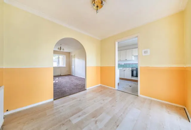 Longford, Yate, BS37, photo 3