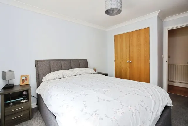 Photo 2 — Underwood Rise, Tunbridge Wells, Kent, TN2