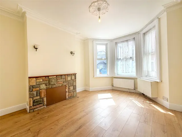 Photo 2 — Gordon Road, Aldershot, Hampshire, GU11 1NG