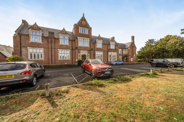 Enborne Road, Newbury, RG14, photo 1