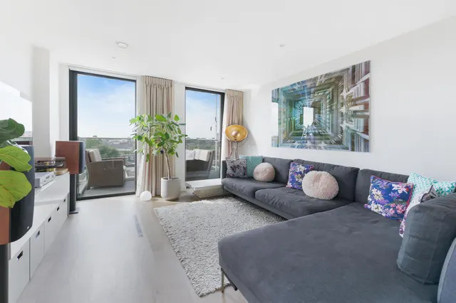 Baltic Avenue, Brentford, TW8, photo 3