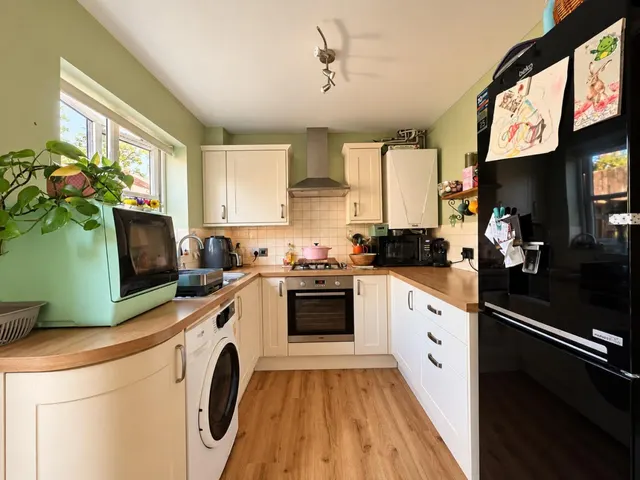 Millbank, Cam, GL11, photo 3