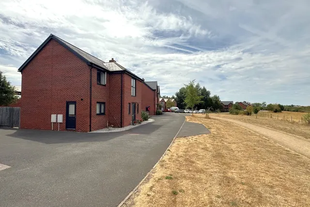 Hawser Road, Tewkesbury, GL20 7FA, photo 1
