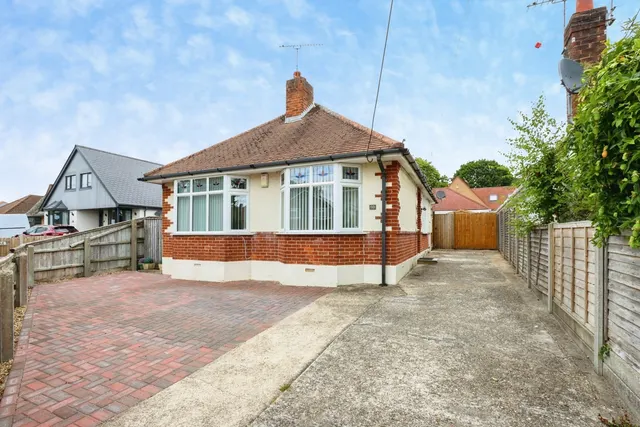 Sandy Lane, Upton, BH16, photo 1