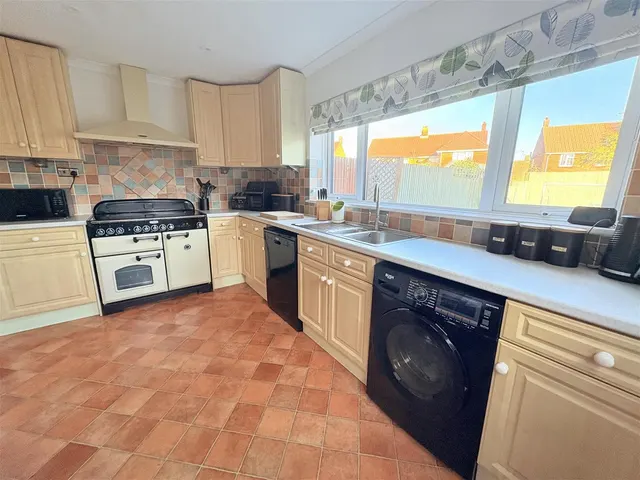 Photo 3 — Ditton Close, Stubbington, Fareham