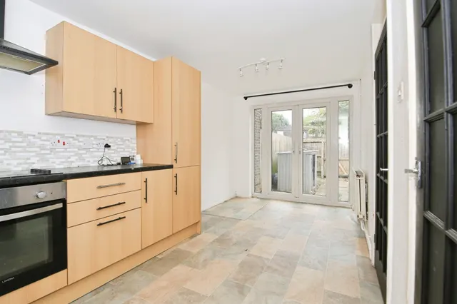Willonholt, Peterborough, PE3, photo 3