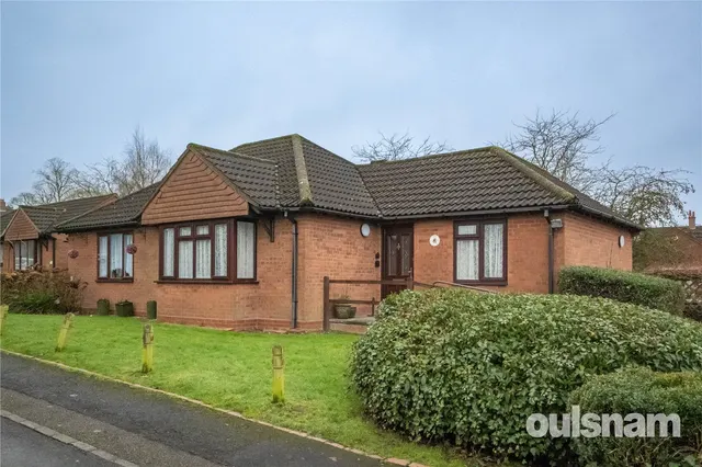 Northfield Road, Kings Norton, Birmingham, West Midlands, B30 1DX, photo 1