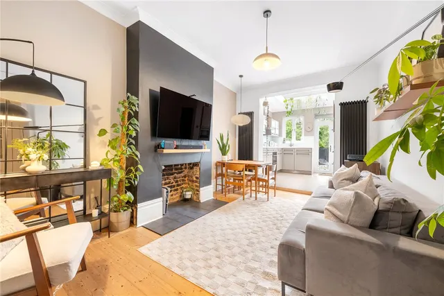 Photo 3 — Glengarry Road, East Dulwich, London, SE22