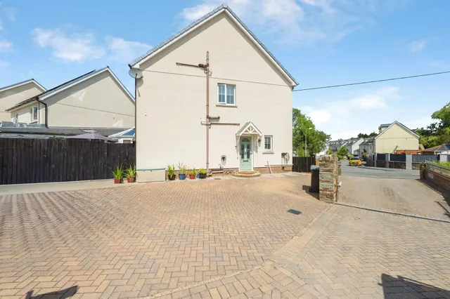 Llys Y Foel LLANELLI, SA14, photo 2