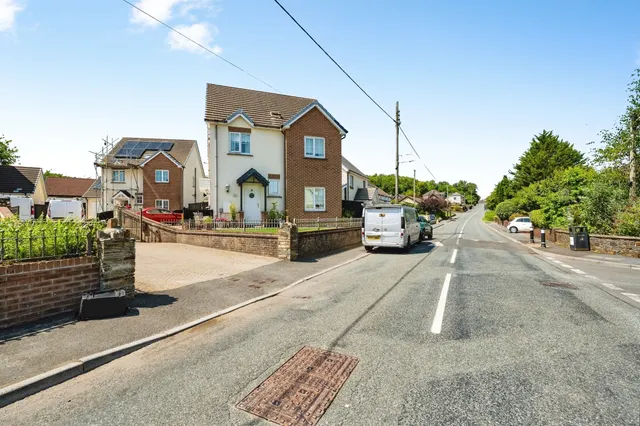 Llys Y Foel LLANELLI, SA14, photo 1