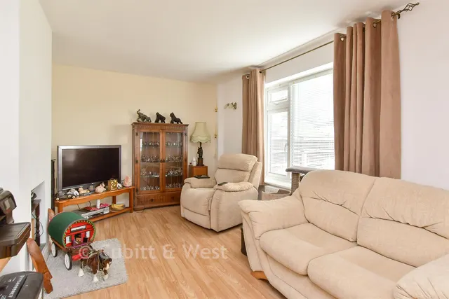 Stanstead Crescent, Woodingdean, BN2, photo 3