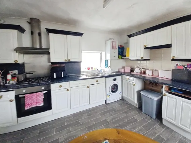 Alcester Road, Poole, BH12, photo 3