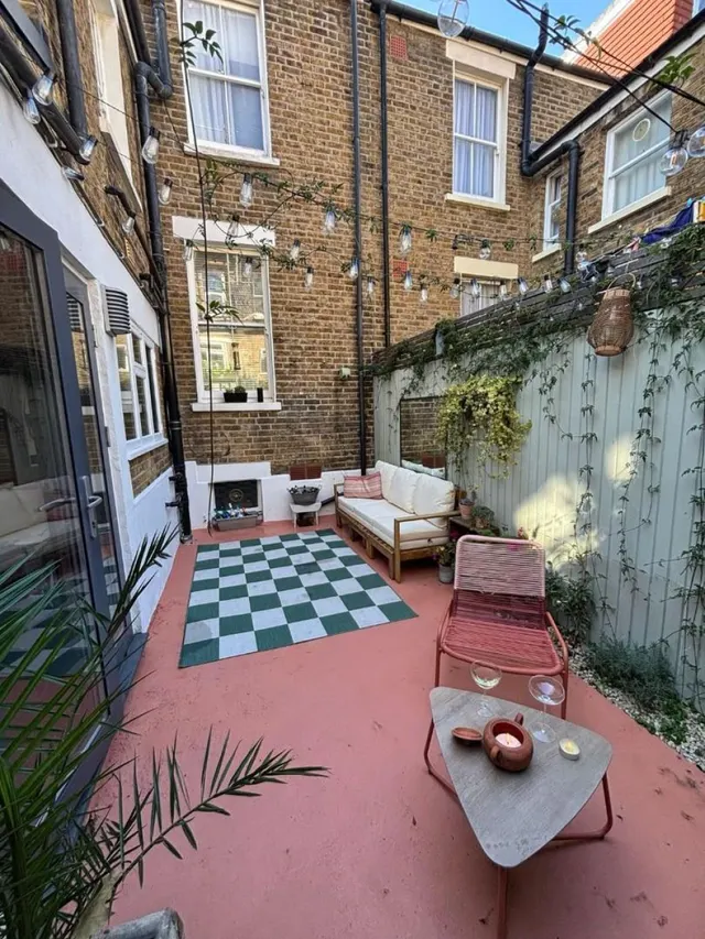 Photo 2 — Abdale Road, Shepherds Bush W12