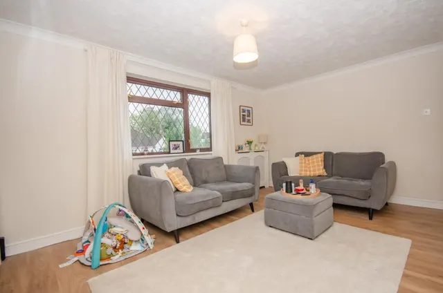 Westerleigh Road, Downend, BS16, photo 3
