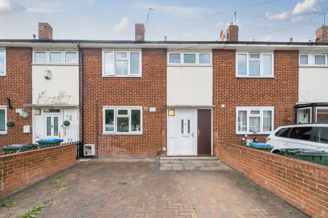 Grovebury Road, SE2, photo 1