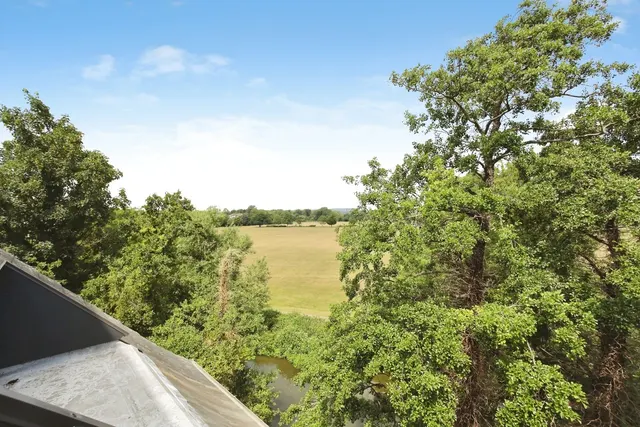 Avebury Avenue, Tonbridge, TN9, photo 3
