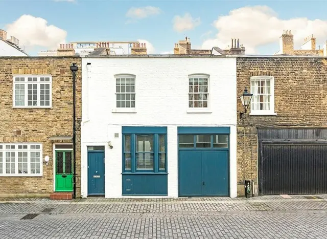 Great Cumberland Mews, Marylebone, W1H, photo 1