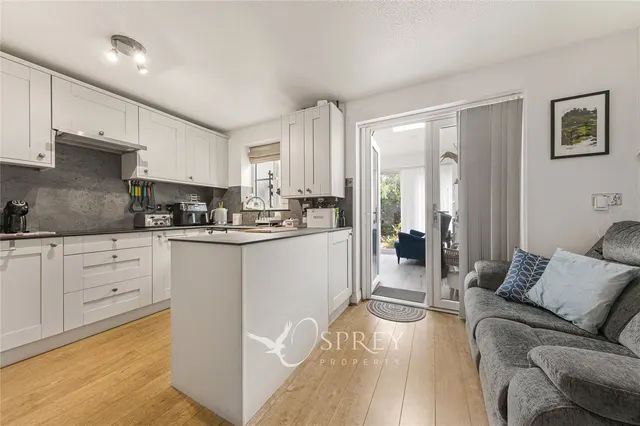 Springfield Way, Oakham, LE15, photo 2