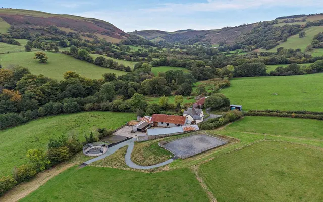 Pen-y-Garnedd, Llanrhaeadr Ym Mochnant, Oswestry, Powys, SY10 0AS, photo 1