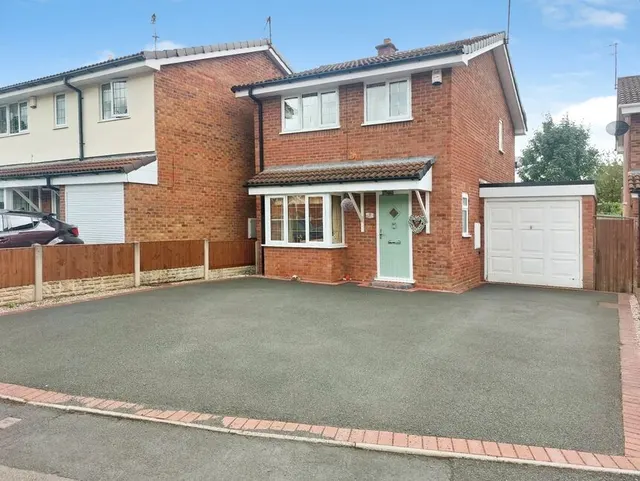Collett Road, Perton, Staffordshire, WV6, photo 1