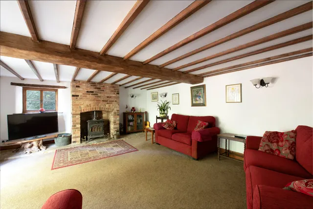 Northampton Road, Blisworth, NN7, photo 2