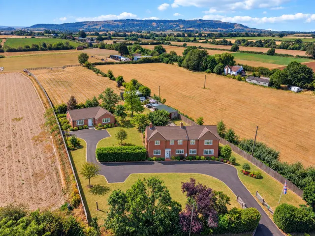 Main Road, Cropthorne, WR10, photo 1