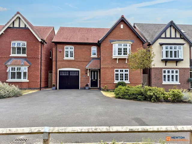 Emmerson Avenue, Hugglescote, LE67, photo 1