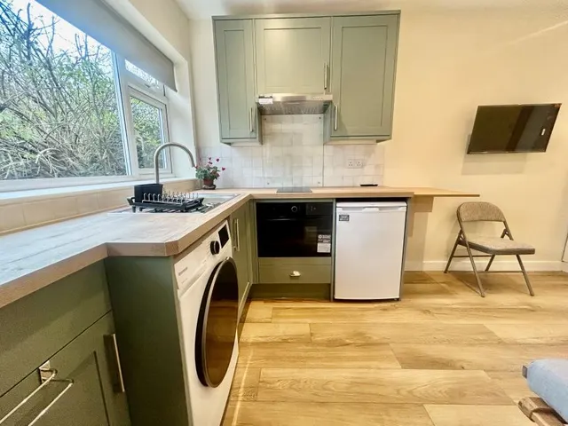 Furze Road, Worthing, BN13, photo 2
