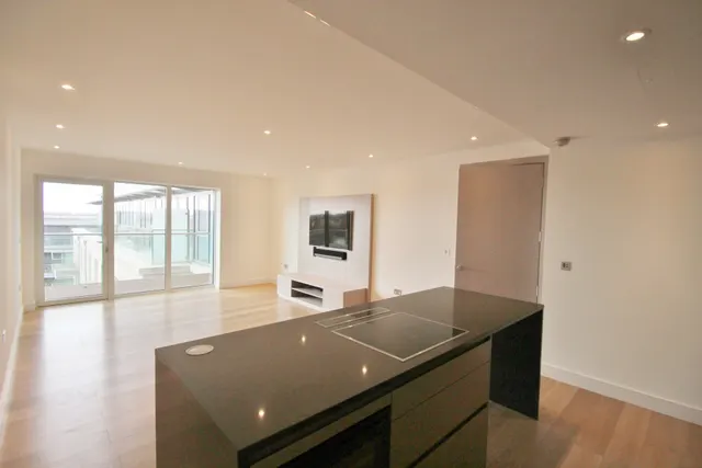 Tierney Lane, Hammersmith, W6, photo 3