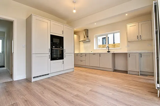 Hawes Road, Harrogate, HG1, photo 3
