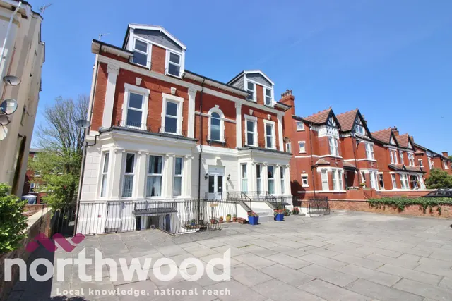Knowsley Road, Southport, PR9, photo 1